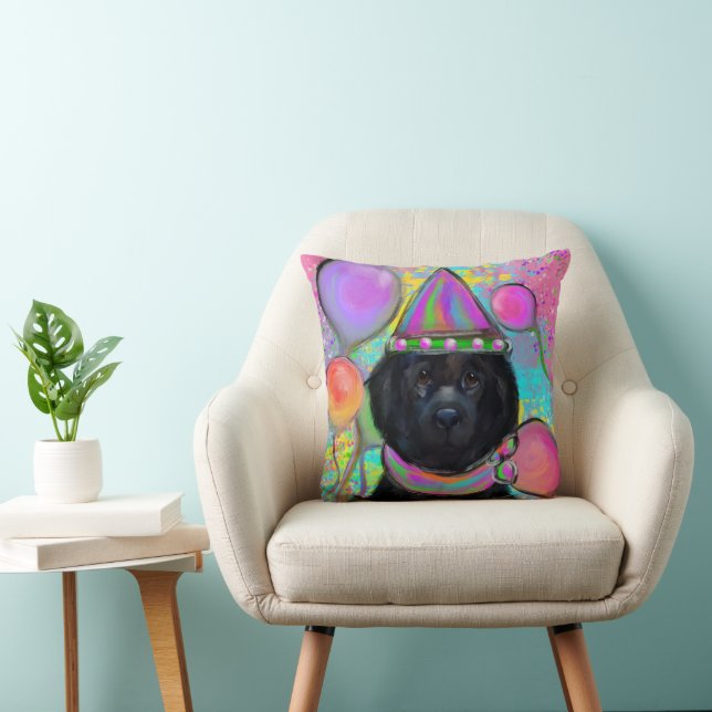 Newfoundland Dog        Throw Pillow (Chair)