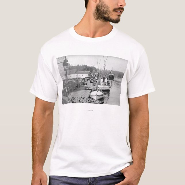 Newport, Oregon Waterfront View of Fishing Boats T-Shirt (Front)
