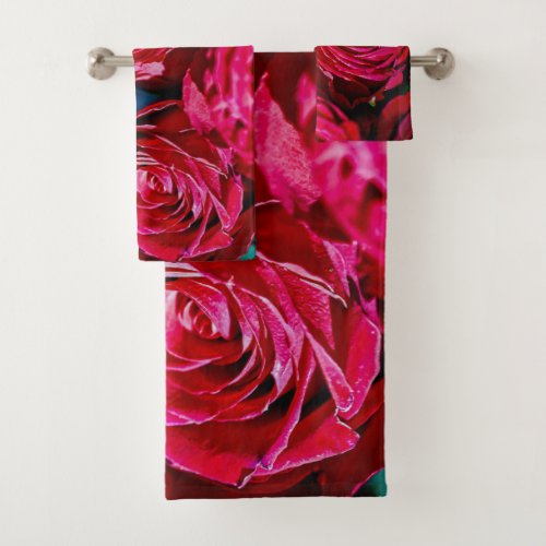 Nice Bunch Of Red Roses Bath Towel Set