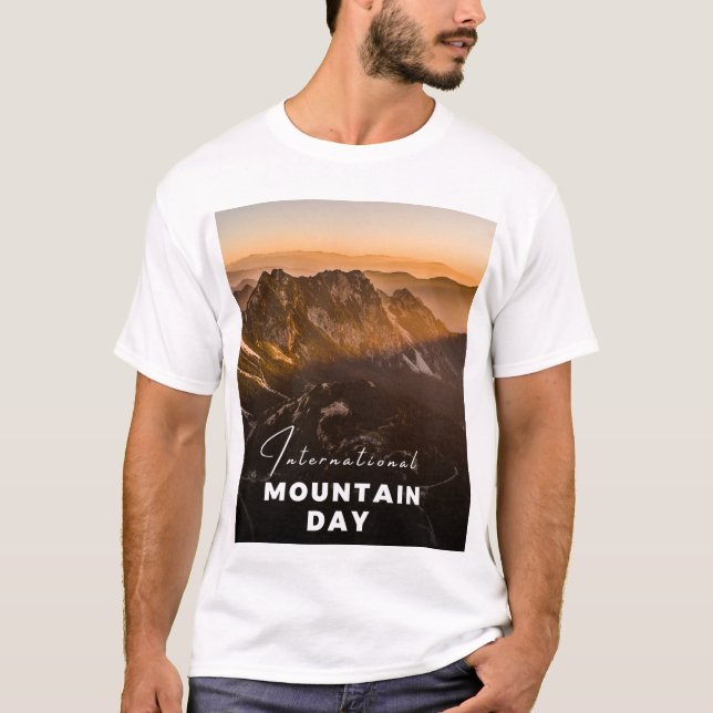 Nice Mountain day  T-Shirt (Front)