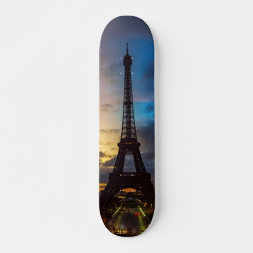 Night to Day over Eiffel tower from Trocadero Skateboard