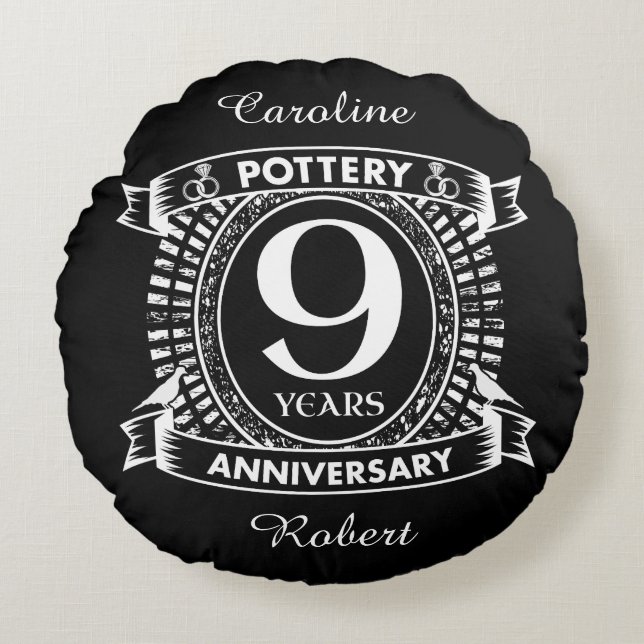 Nine years Pottery wedding anniversary Round Pillow (Front)
