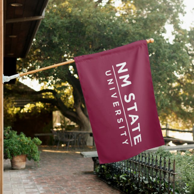 NM State University House Flag (In SItu)