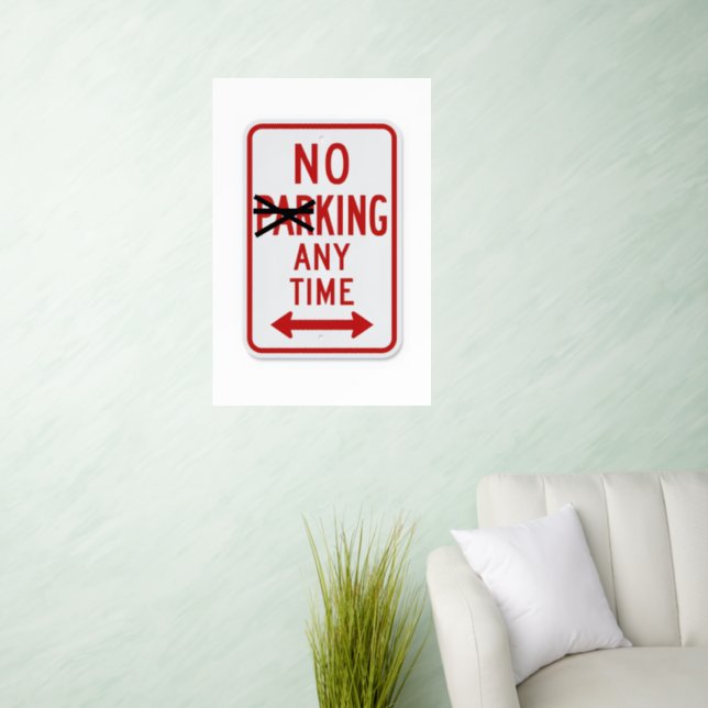 No king wall decal  (Living Room)
