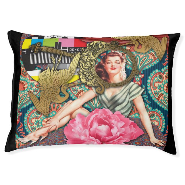 No-Signal - Cheeky Lady Pet Bed (Front)
