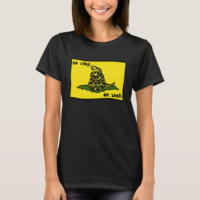 No Step On Snek Gadsden Flag Meme T-Shirt (Front)
