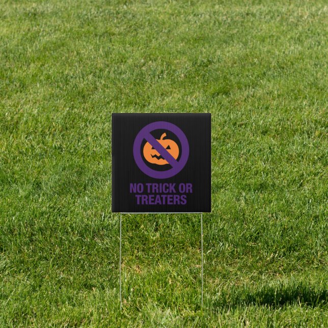 No Trick Or Treaters Anti Halloween Motif 2 Sign (Insitu)