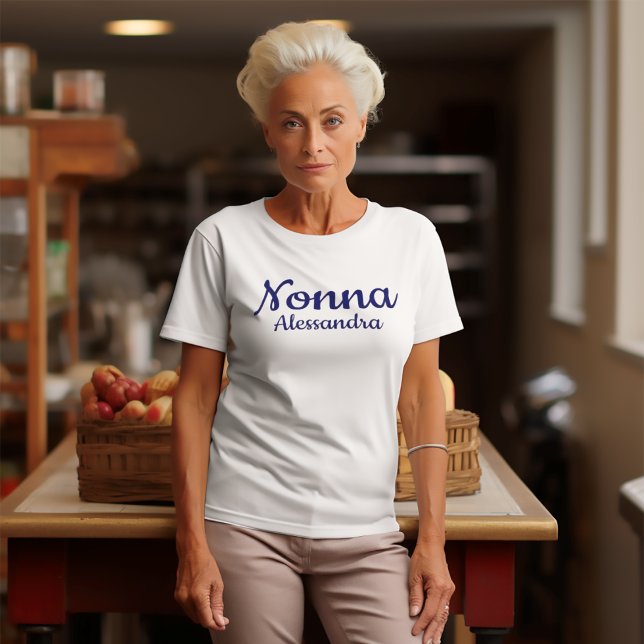 Nonna Italian Grandmother Grandma T-Shirt (Nonna (Italian for "Grandma" 
White Tee)