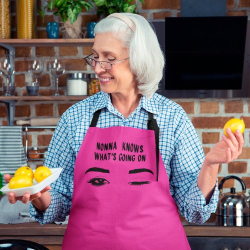 Nonna Knows Whats Going On Wink    Apron