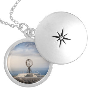 Nordkapp Locket Necklace