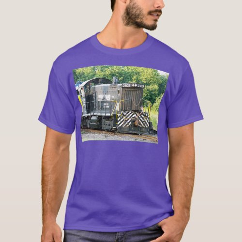 Norfolk Southern Railroad Locomotive SW1001 2105 T_Shirt
