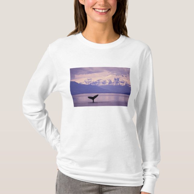 North America, USA, Alaska, Inside Passage. T-Shirt (Front)