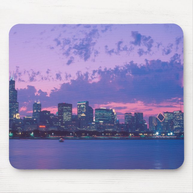 North America, USA, IL. Chicago skyline at dusk Mouse Pad (Front)