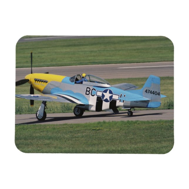North American P-51 D Dazzling Donna on the Magnet (Horizontal)