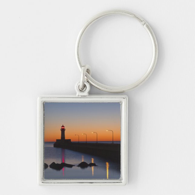 North pier Lighthouse in Duluth, Minnesota, Keychain (Front)