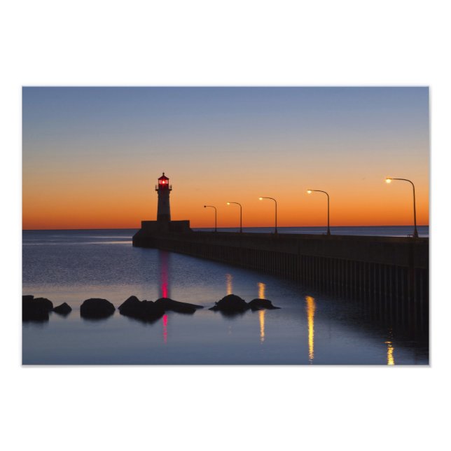 North pier Lighthouse in Duluth, Minnesota, Photo Print (Front)