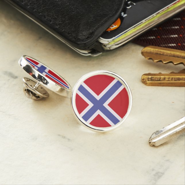 Norway flag lapel pin (In Situ)
