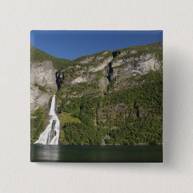 Norway, Geirangerfjord (UNESCO), Geiranger. Button (Front)
