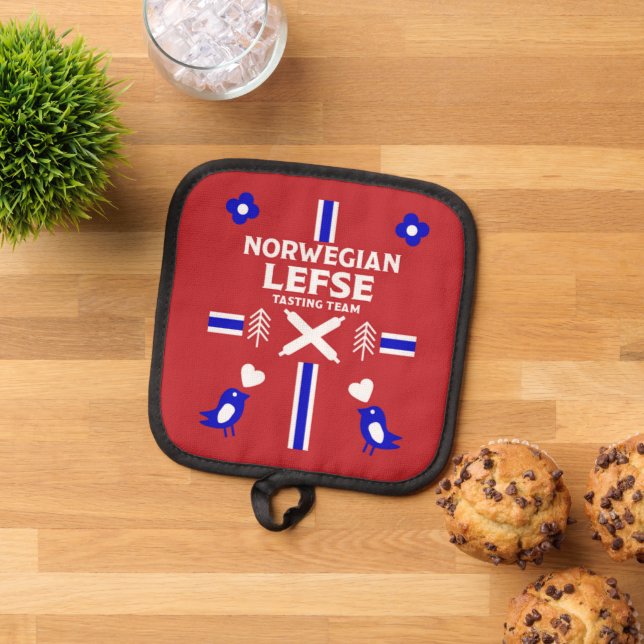 Norwegian Lefse Flatbread Apron Pot Holder (Top Down)