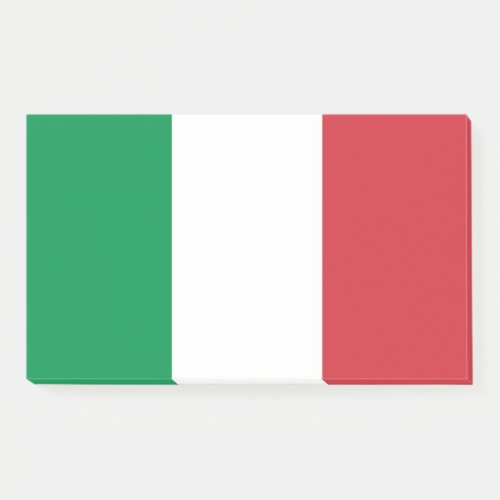 Notes with flag of Italy