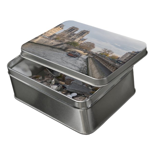 Notre Dame de Paris, France Jigsaw Puzzle (Lid Open)