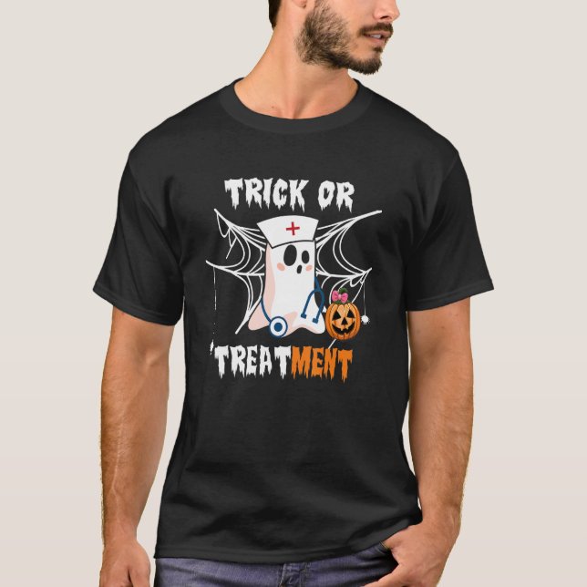 Nurse Halloween  Trick Or Treatment T-Shirt (Front)
