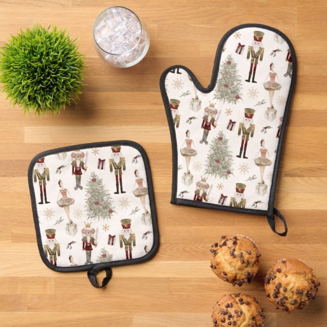 Nutcracker Ballet Christmas  Oven Mitt & Pot Holder Set (Top Down)