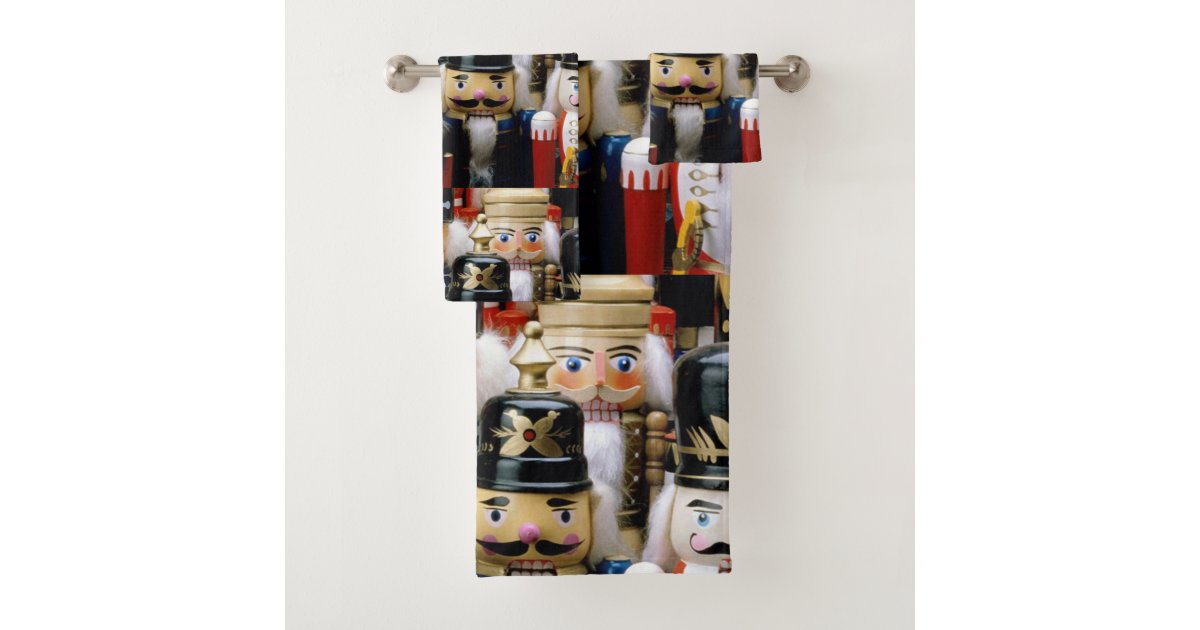 https://rlv.zcache.com/nutcracker_troop_bath_towel_set-re8ccc060cfed4905a0ec26f51fc56e07_ezaga_630.jpg?rlvnet=1&view_padding=%5B285%2C0%2C285%2C0%5D