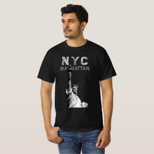 Nyc Manhattan Liberty Statue Mens Modern T_Shirt