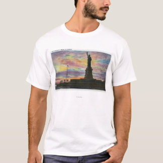 NYC, New YorkSunrise View of Statue of Liberty T-Shirt