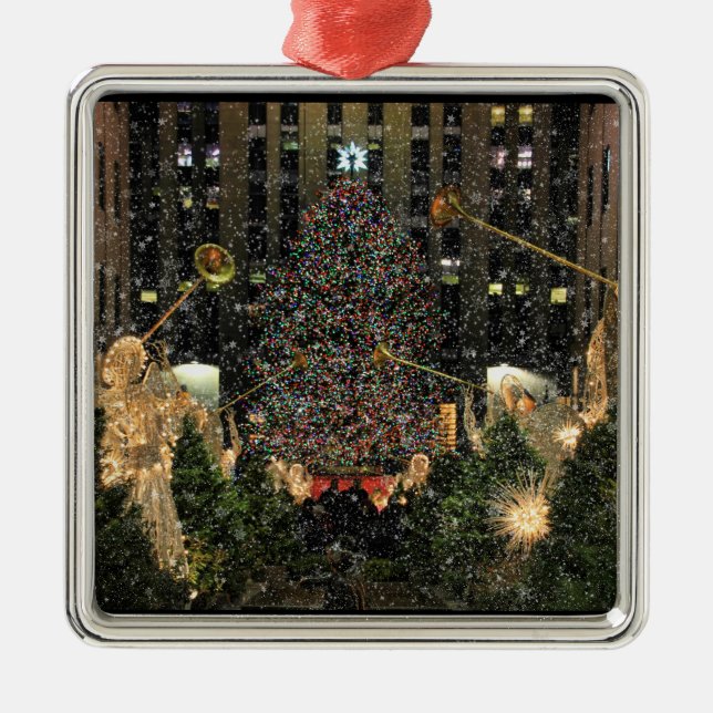 NYC Rockefeller Center Xmas Tree Falling Snow Metal Ornament (Front)