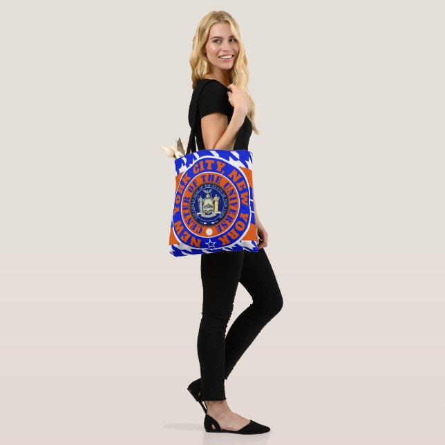 NYCCOU NEW YORK CITY (COU) nycht Tote Bag (On Model)
