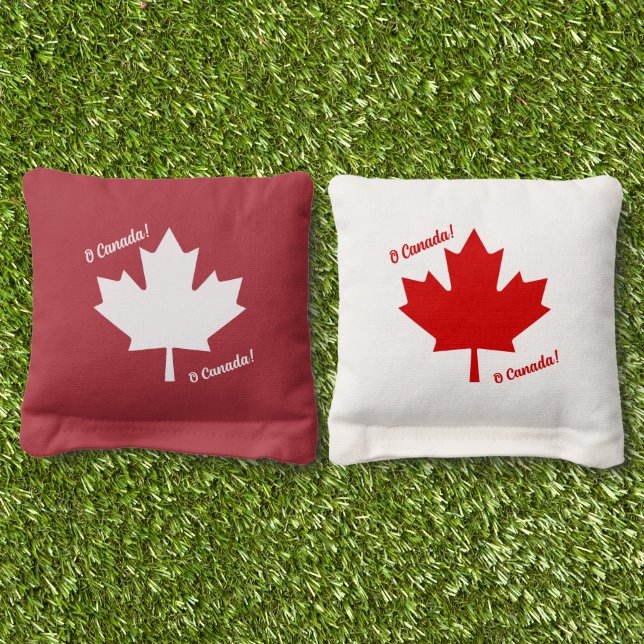 O Canada Maple Leaf Cornhole Bags (Grass)