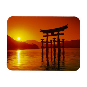 O-Torii Gate, Itsukushima shrine, Miyajima, Magnet