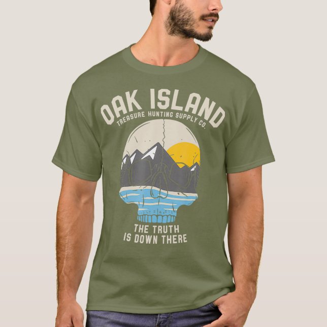 Oak Island Vintage Skull Templar Treasure Gift T-Shirt (Front)