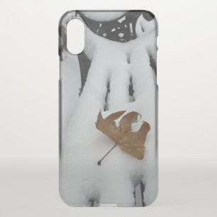 oak leaf on new snow iPhone x case