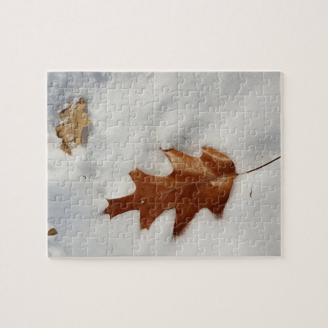 oak leaf on the snow jigsaw puzzle (Horizontal)