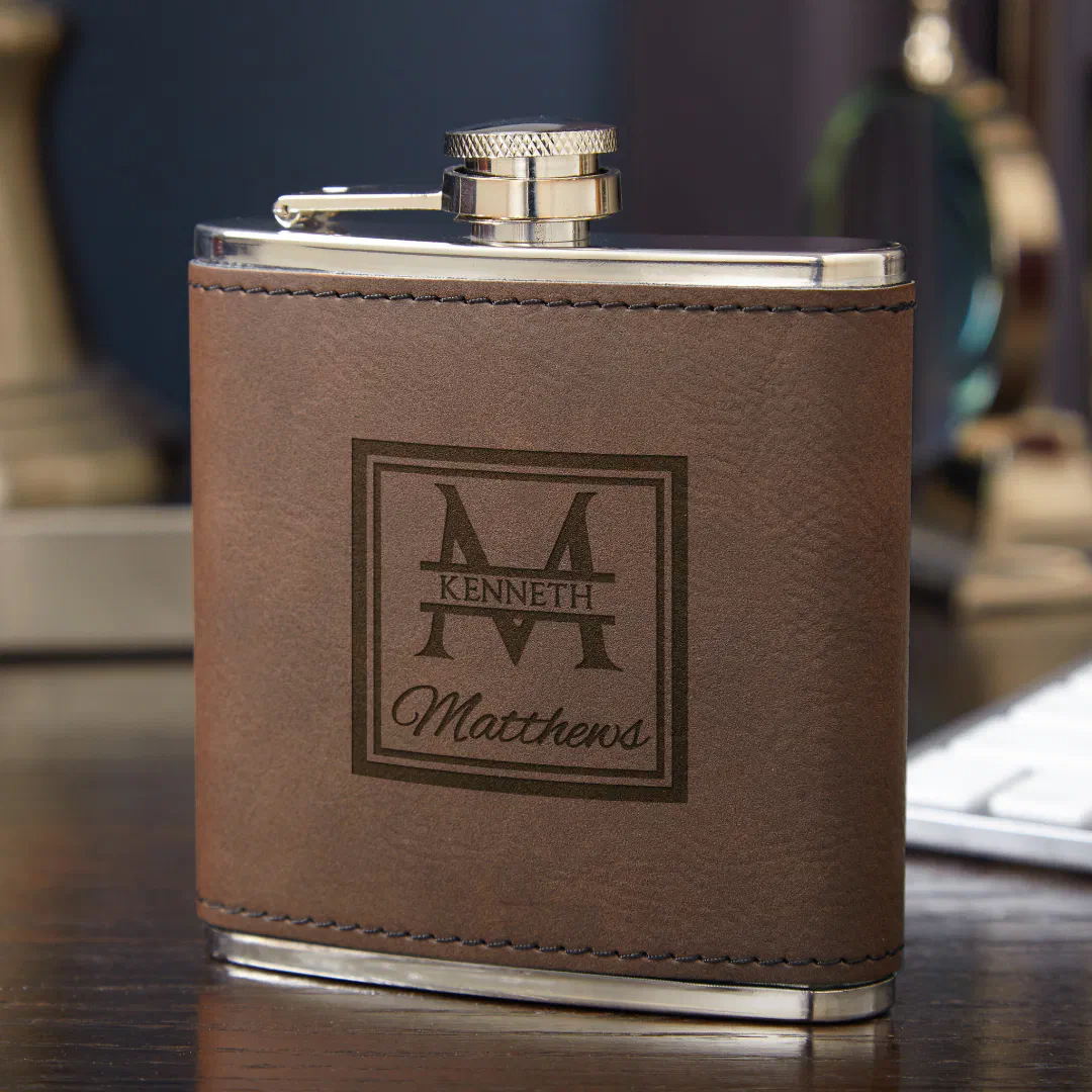 Oakhill Wrapped Leatherette Fitzgerald Hip Flask (Front)