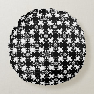 Obsidian Medallion Round Pillow