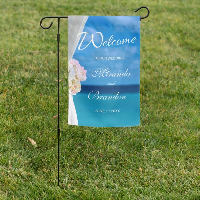 Ocean Beach Summer Wedding Welcome Sign (In SItu)