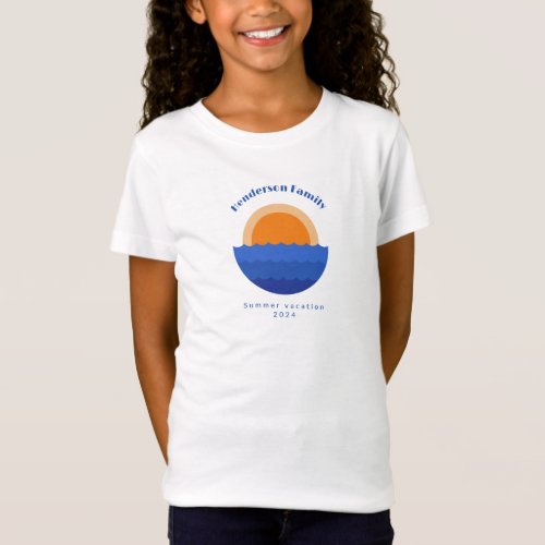 Ocean sunset minimalist scene T_Shirt