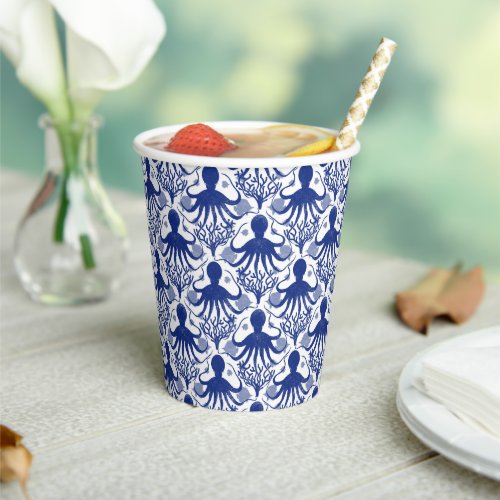 Octopus light background paper cups