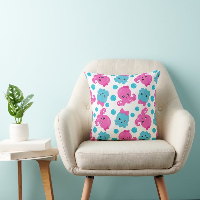Octopus Pattern, Cute Octopus, Sea Animals Throw Pillow (Chair)