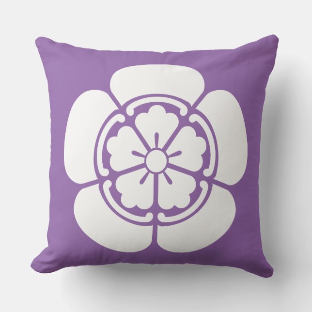 Oda Uri Throw Pillow (Front)