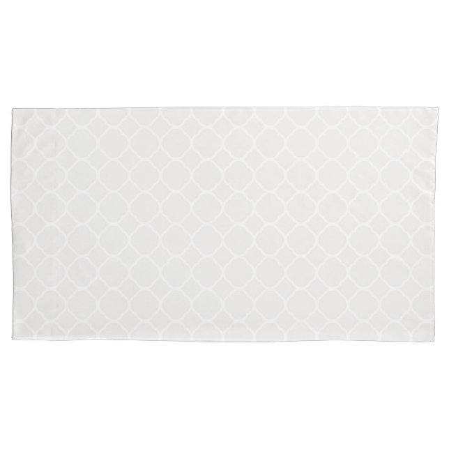 Off White Quatrefoil Pattern Pillow Case (Front)