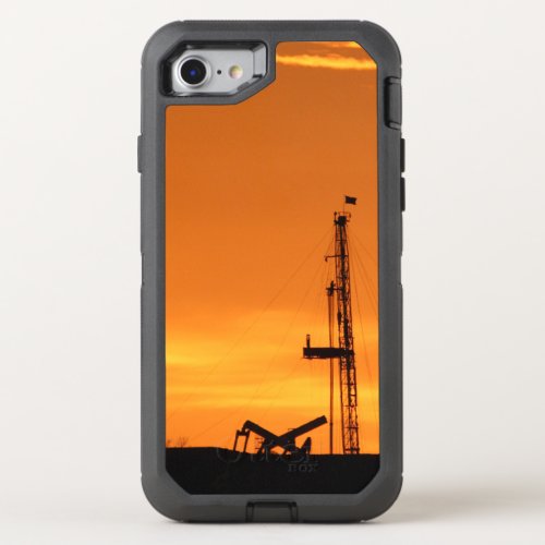 Oilfield Workover Service Rig Orange Sky Sunset OtterBox Defender iPhone SE87 Case