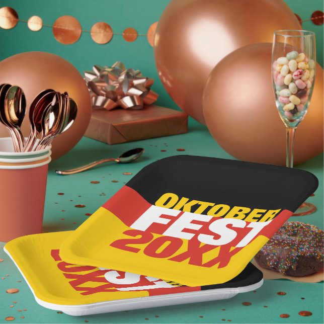 Oktoberfest Octoberfest German Flag Paper Plates (Multi)