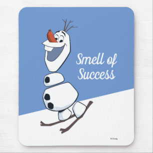 Olaf Skiing Mouse Pad