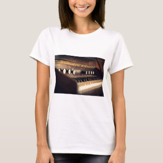 Old Antique Keyboard Piano Keys Instrument T-Shirt
