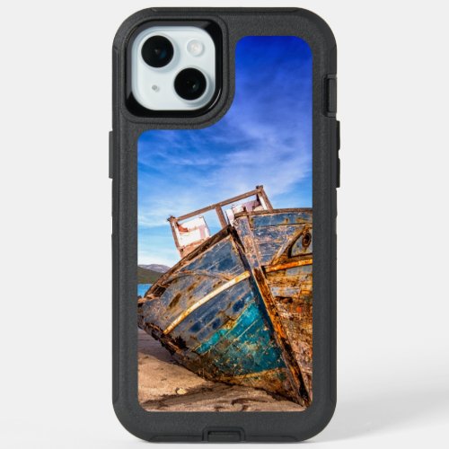 Old Blue Boat by the Seashore iPhone 15 Plus Case